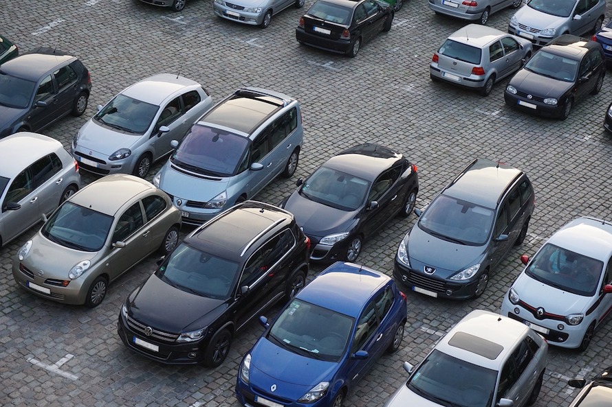 garer et récupérer sa voiture a aéroport de Nantes